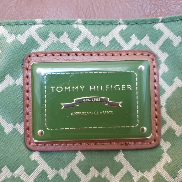Tommy Hilfiger Purse - Picture 3 of 13